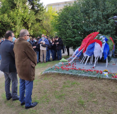 Κατάθεση στεφάνου στο Πολυτεχνείο
